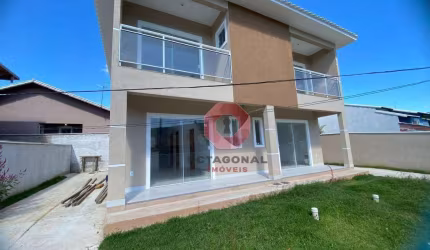 Casa com 2 dormitórios à venda, 74 m² por R$ 330.000 - Itapeba - Maricá/RJ