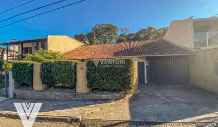Casa com 3 dormitórios à venda, 204 m² por R$ 950.000,00 - Água Verde - Blumenau/SC