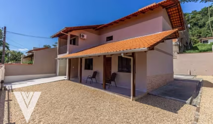 Casa com 4 dormitórios à venda, 235 m² por R$ 700.000,00 - Salto Weissbach - Blumenau/SC