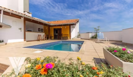 Cobertura duplex com piscina. 1 suíte mais 2 dormitórios
