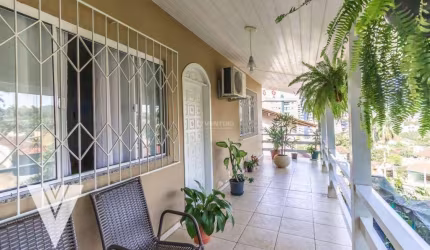 Casa com 4 dormitórios à venda, 250 m² por R$ 697.000,00 - Escola Agrícola - Blumenau/SC