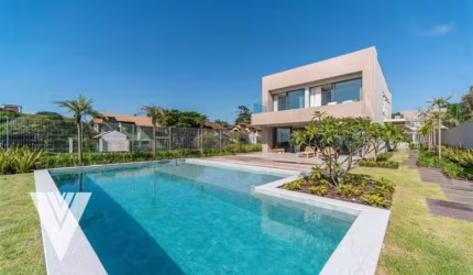 Casa com 4 Suítes à venda, 316 m² por R$ 20.000.000 - Praia do Estaleiro - Balneário Camboriú/SC