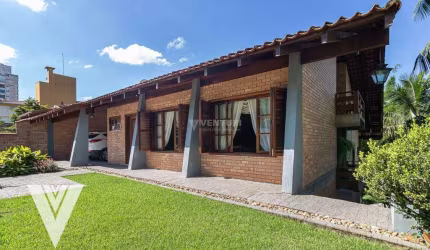 Casa com 5 dormitórios à venda, 482 m² por R$ 1.600.000,00 - Velha - Blumenau/SC