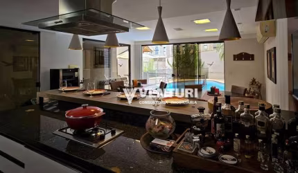 Casa com 3 dormitórios, Sendo uma Suíte à venda, 326 m² por R$ 1.940.000 - Velha - Blumenau/SC