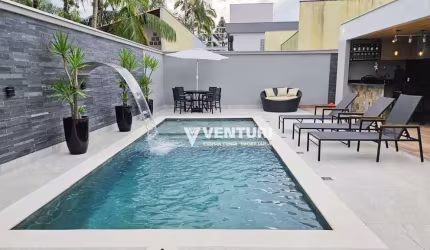 Casa plana com 3 suítes, sendo 1 master à venda, 232 m² por R$ 2.290.000 - Água Verde - Blumenau/SC