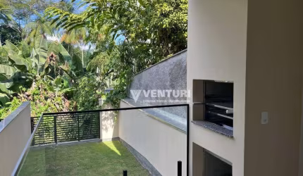 Casa com 2 dormitórios à venda, sendo 2 suítes com 97 m² por R$ 650.000 - Água Verde - Blumenau/SC