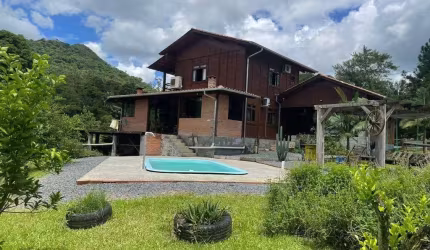 Sítio com 3 dormitórios à venda, 5000 m² por R$ 950.000,00 - Warnow - Indaial/SC