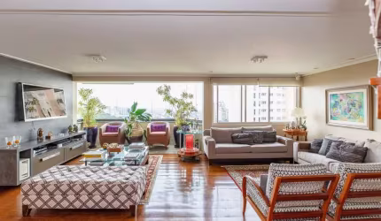 Cobertura para venda com 4 quartos, sendo 4 suítes, 300m²