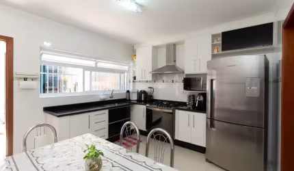 Sobrado para venda e locação com 2 quartos, 143m²