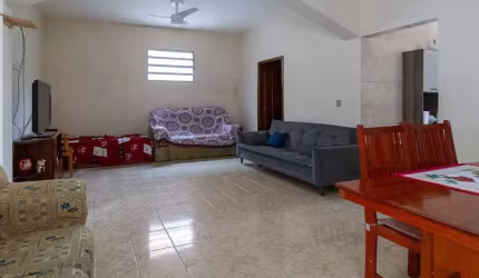 Casa tipo para venda com 2 quartos, 60m²