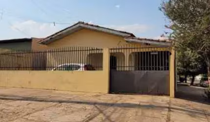 Casa comercial para venda, 131m²