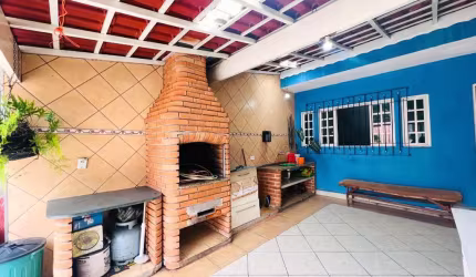 Casa de vila para venda com 3 quartos, sendo 1 suíte, 175m²