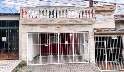 Sobrado para venda com 3 quartos, 136m²