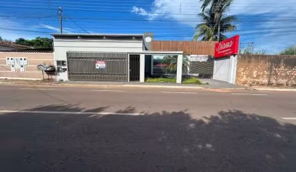 Casa tipo para venda com 3 quartos, sendo 2 suítes, 326m²