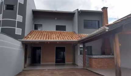 Sobrado para venda com 3 quartos, sendo 1 suíte, 209m²