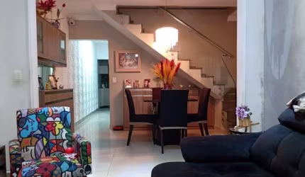 Casa com 4 quartos à venda no Jardim Botucatu, São Paulo , 126 m2 por R$ 900.000