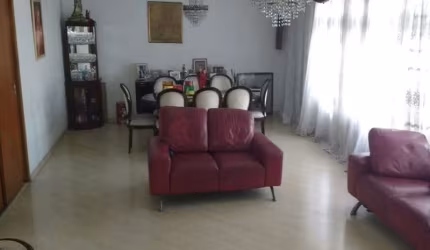 Casa com 4 quartos para alugar na Vila Moinho Velho, São Paulo , 300 m2 por R$ 6.000