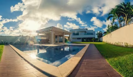 Casa Duplex em Condominio 4 Quartos sendo 2 Suítes 538m2 em Piatã