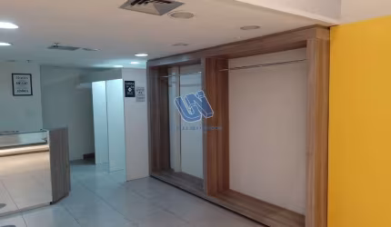 Loja comercial com 55m2 total com mezanino no Itaigara
