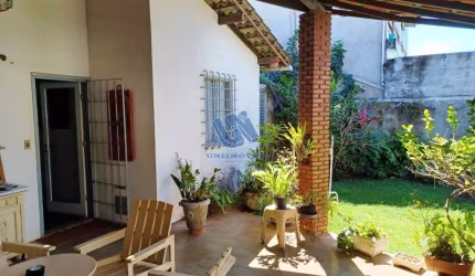 Casa em condomínio com 2 quartos sendo 1 suíte em Abrantes - Camaçari