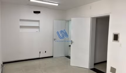 Conjunto de sala comercial para alugar na Barra com 80m2