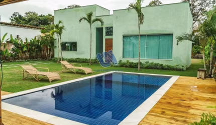 Casa em condomínio 4 quartos sendo 2 suítes 250m2 em Trancoso