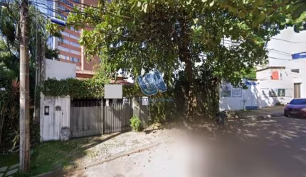Terreno com 1.140m2 na Pituba