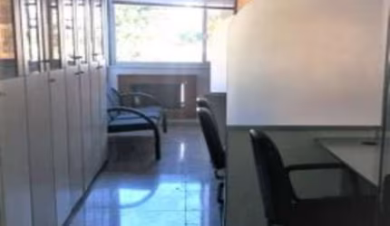 Sala Comercial para alugar no Caminho das Árvores 84m2