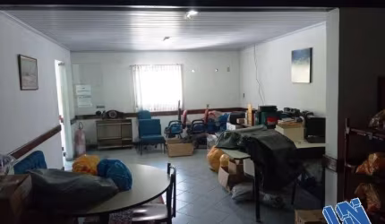 Imóvel comercial com 200m2 no Engenho Velho da Federação