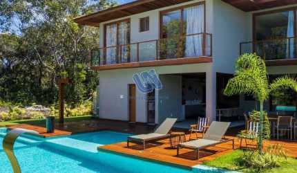 Casa duplex em Condominio 7 suítes sendo 1 suíte master com 480m2 em Praia do Forte