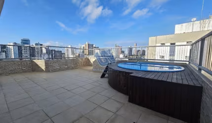 Apartamento cobertura duplex 3 Quartos sendo 1 Suíte com closet 228m2 no Caminho das Árvores
