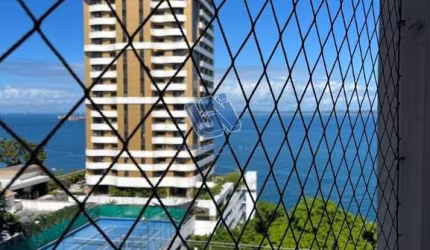 Apartamento a venda na Vitoria 3 quartos sendo 2 suites 250m2 02 vagas.