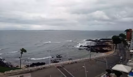 Apartamento a venda 3 quartos sendo 1 Suite 120m2 na Barra