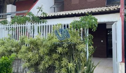 Village duplex em condominio 3 quartos sendo 1 suíte 180m2 em Itapuã
