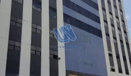 Sala comercial com 23m2 no Caminho das Árvores