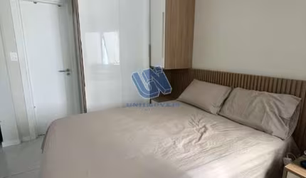 Apartamento quarto e sala decorado 52m2 no Caminho das Árvores