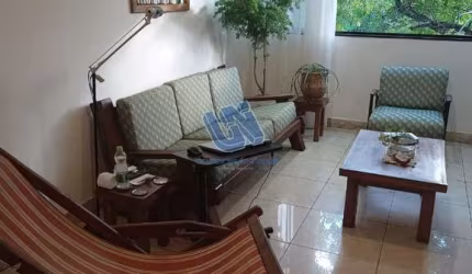 Casa Duplex em Condomínio  com  3/4 área de 150,00m²- Horto Bela Vista