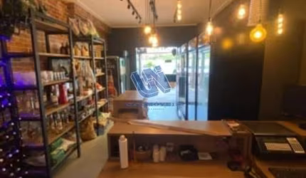 Loja comercial com 42m2 em Itapuã