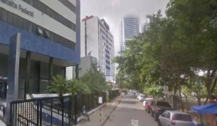 Sala comercial com 500,00 m2 (lage inteira) na Tancredo Neves