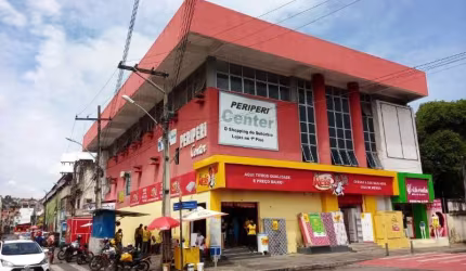 Conjunto de salas comercias (andar inteiro) 634m2 em Periperi