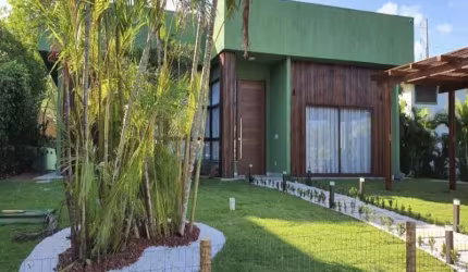 Casa em condominio com 6 Suites 400m2 em Itacimirim