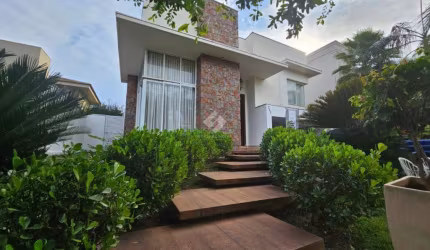 Casa em condomínio fechado com 3 quartos à venda na Alphaville, 387, Jardim Itália, Cuiabá por R$ 3.850.000