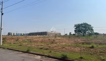 Terreno à venda na Brasil, 123, Jardim dos Estados, Várzea Grande por R$ 337.500