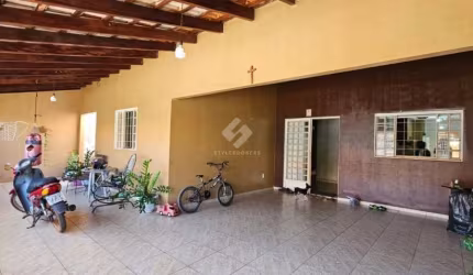 Casa com 5 quartos à venda na Antônio Benedito Lima, 156, Canelas, Várzea Grande por R$ 300.000