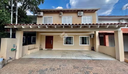 Casa em condomínio fechado com 4 quartos à venda na Santa Mônica, 75, Jardim Califórnia, Cuiabá por R$ 800.000