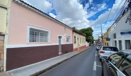 Casa com 6 quartos à venda na Candido Mariano, 658, Centro-Norte, Cuiabá por R$ 580.000