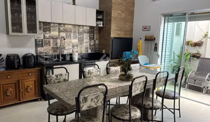 Casa em condomínio fechado com 2 quartos à venda na Berane, 670, Parque Residencial das Nações Indígenas, Cuiabá por R$ 580.000