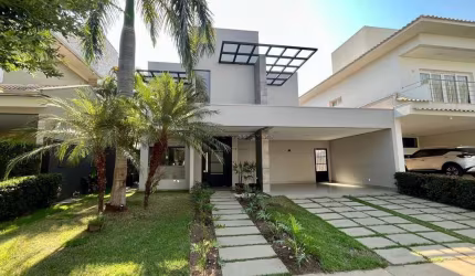 Casa em condomínio fechado com 4 quartos à venda na das Palmeiras, 100, Jardim Imperial, Cuiabá por R$ 2.350.000
