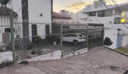 Casa comercial à venda na General Neves, 1, Duque de Caxias I, Cuiabá por R$ 1.099.000