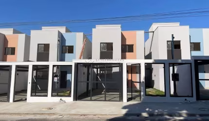 Casa com 3 quartos à venda na República da Argentina, 2, Jardim Tropical, Cuiabá por R$ 678.000